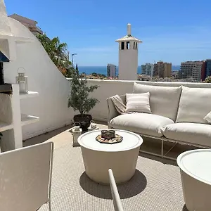 Elegant 2-bedroom With Beautiful Views Apartment Benalmadena